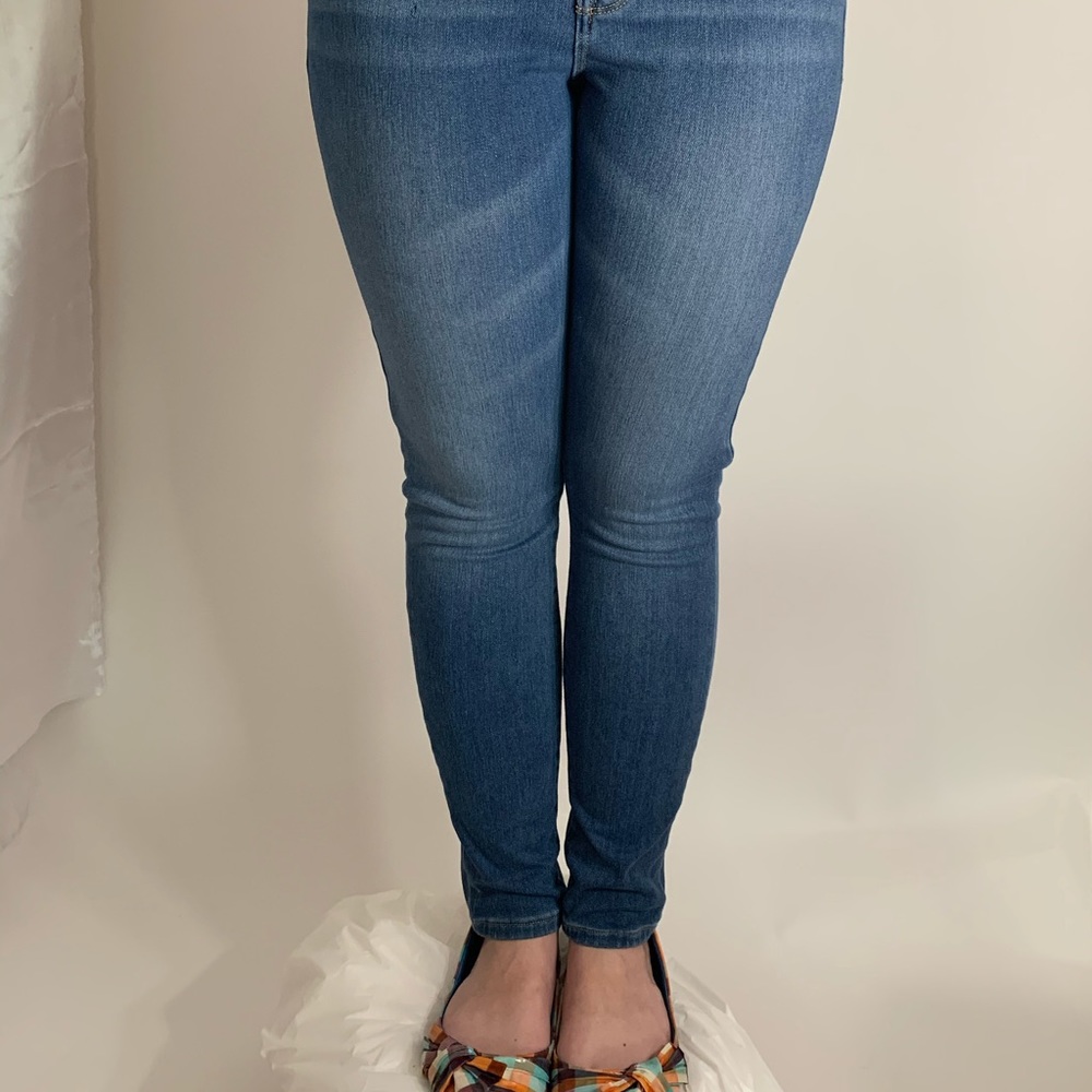 Old Navy Rockstar Skinny Jeans size 10